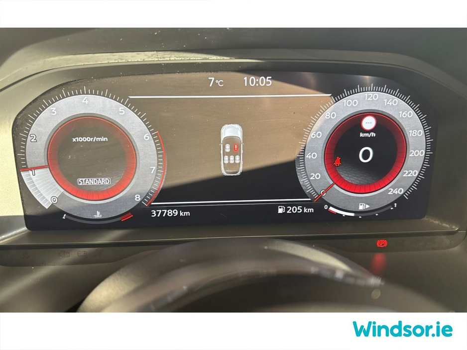 2023 Nissan Qashqai 1.3 PET MILD HYBRID SV PREMIUM €29,995