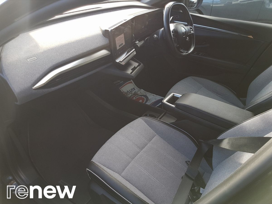 2023 Renault Megane E-Tech EV60 220hp Techno €24,995