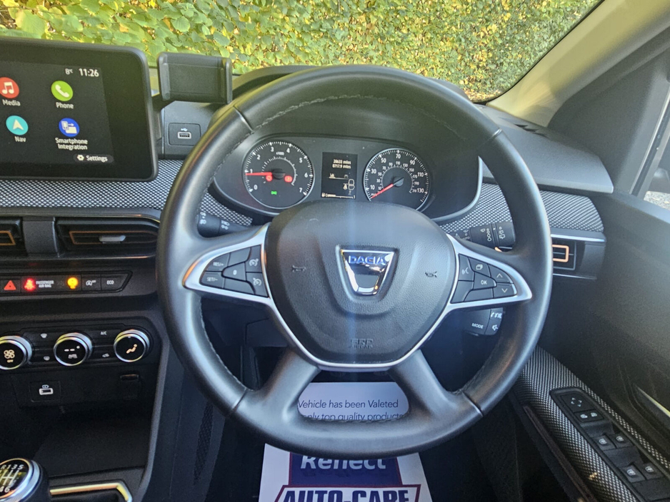 2021 Dacia Sandero Stepway - image 23