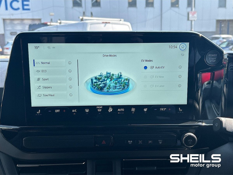 2026 Ford Tourneo Custom 1 TOURNEO PHEV LEFT - CANCELLED ORDER €65,950