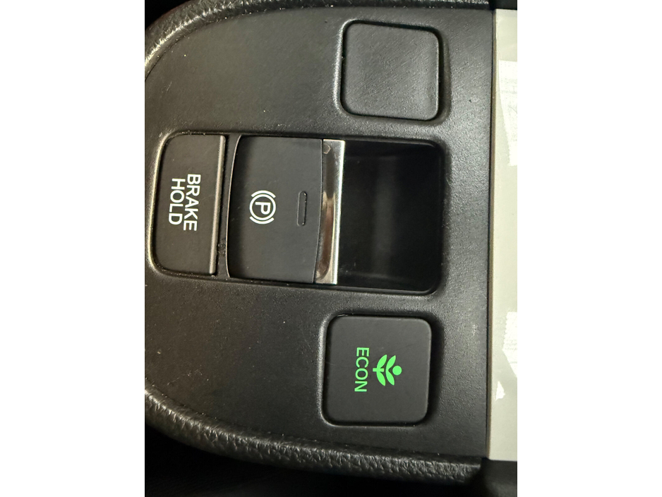 2021 Honda Fit - image 16