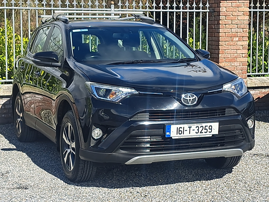 2016 Toyota Rav4 - image 7