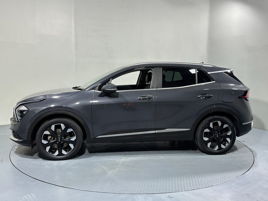 2023 Kia Sportage - image 4