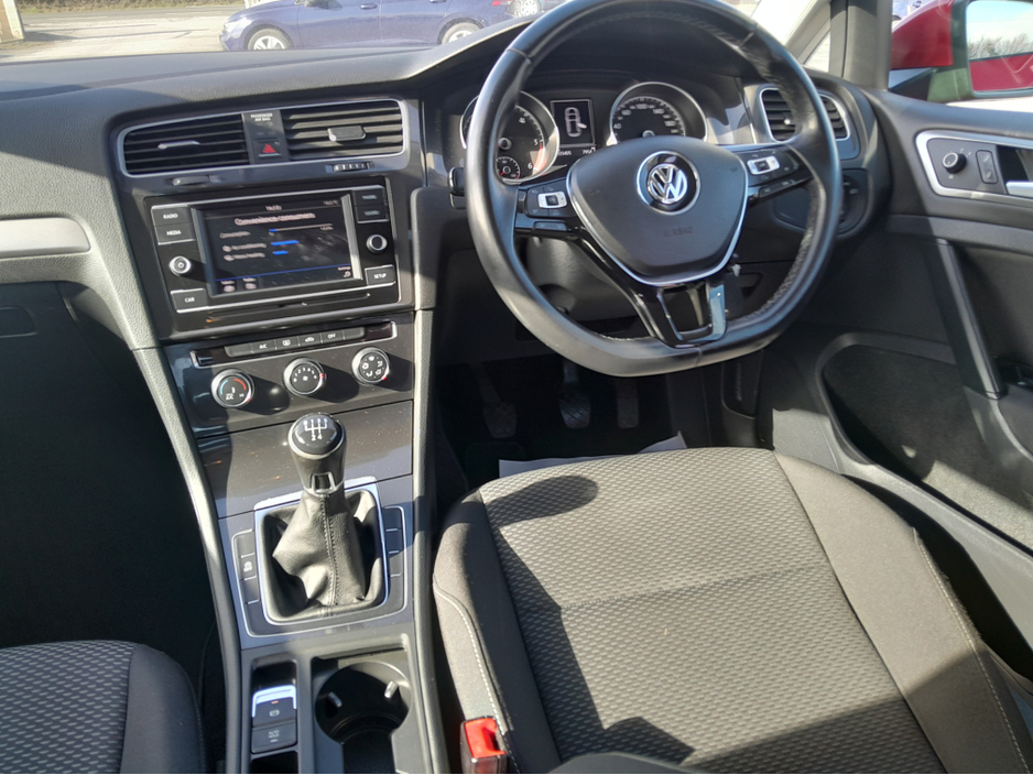 2018 Volkswagen Golf - image 20