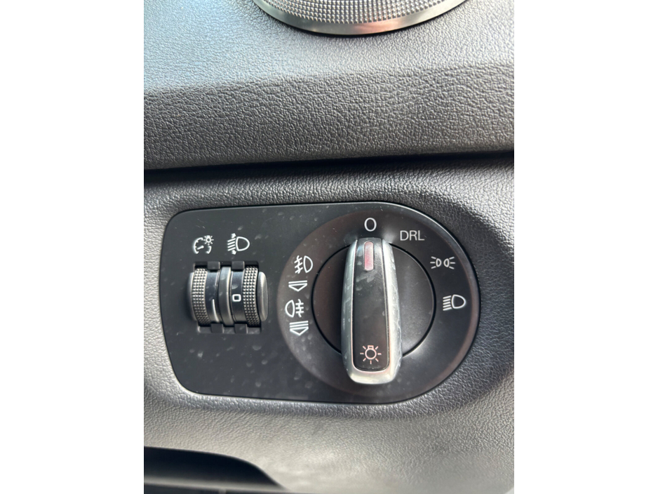 2011 Audi A3 - image 25