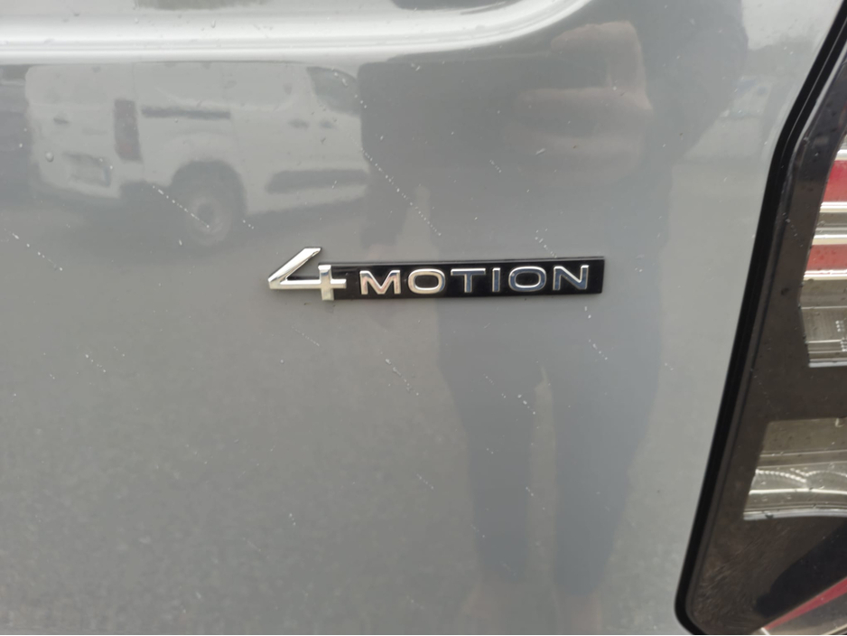 2022 Volkswagen Caddy - image 5