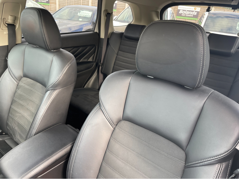 2020 Mitsubishi Outlander (Very Low Km's) HYBRID 2.4 PHEV AUTOMATIC 5DR MODEL  www.bolandscarcentre.ie €24,900