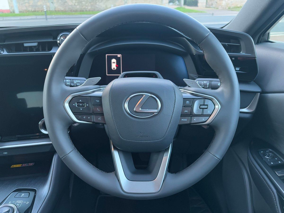 2024 Lexus RZ 450 E PREMIUM PAN ROOF €45,995