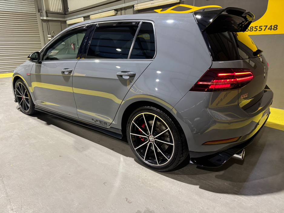 2019 Volkswagen Golf - image 3