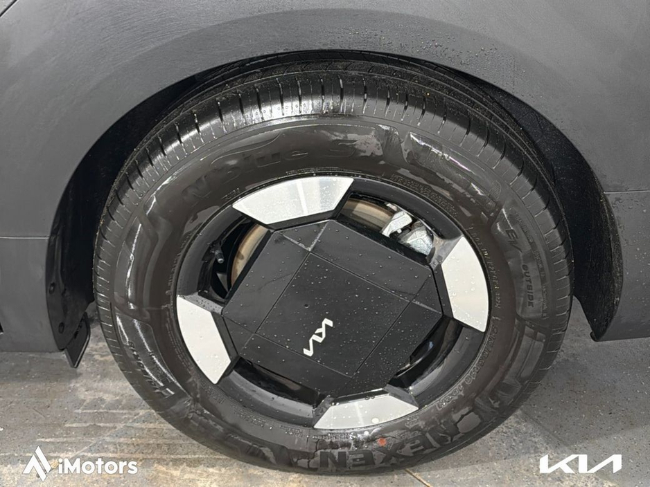 2026 Kia PV5 - image 11