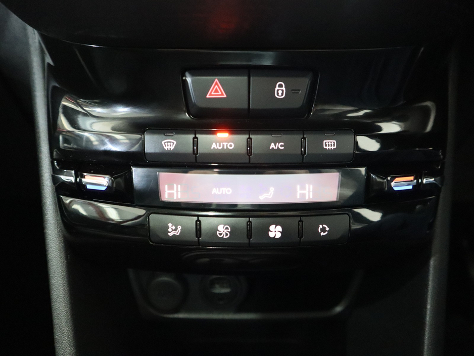 2018 Peugeot 2008 - image 24