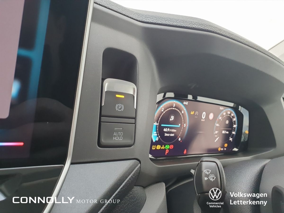 2025 Volkswagen Crafter CR35 Panel van Highline MWB 177 HP 2.0 TDI 8sp Automatic FWD €50,366