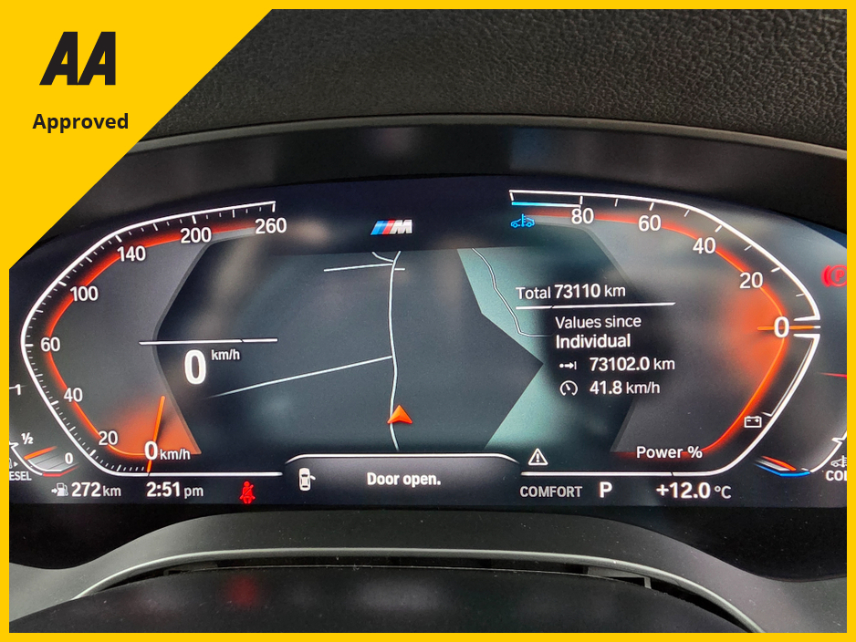 2022 BMW 5 Series - image 18