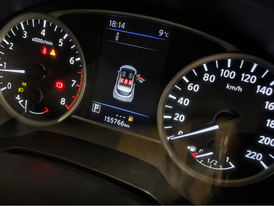 2022 Nissan Micra - image 4