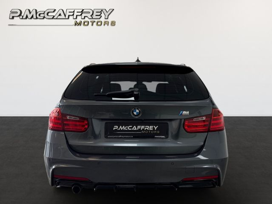 2015 BMW 3 Series - image 6