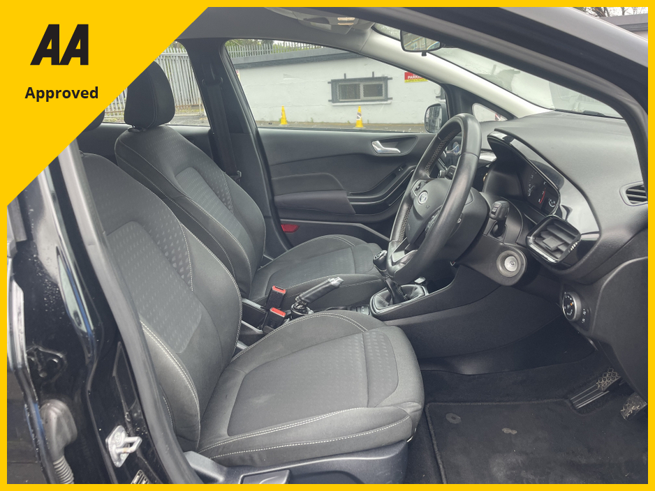 2019 Ford Fiesta - image 6