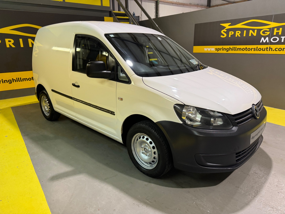 2014 Volkswagen Caddy - image 2