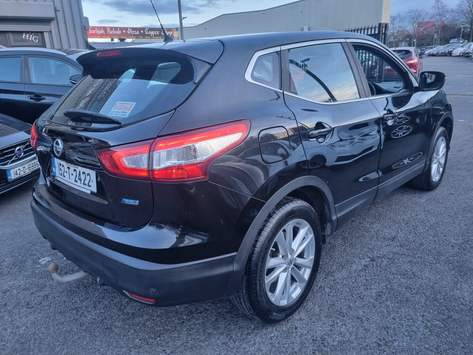 2015 Nissan Qashqai - image 14