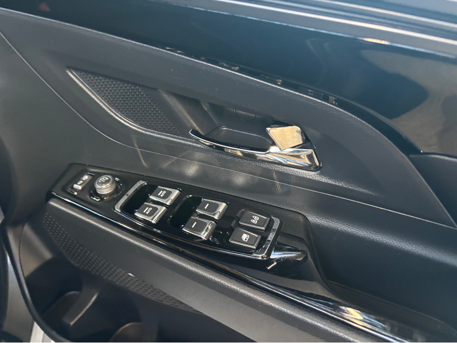 2023 Ssangyong Korando - image 18