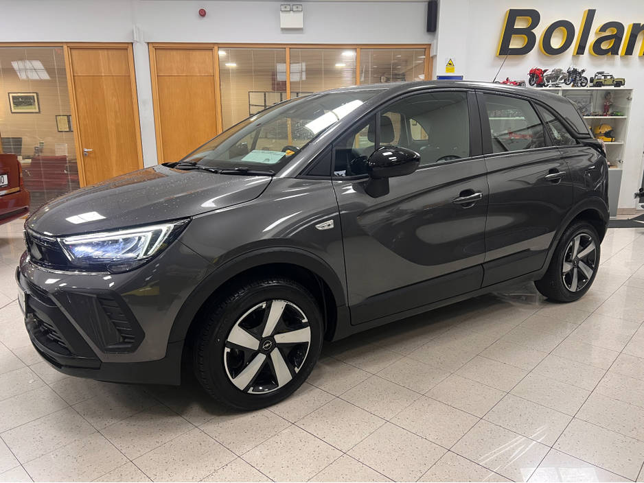 2024 Opel Crossland X **DIESEL 2024**Best Value As New Opel Crossland 6 Speed Manual Apple Car Play  www.bolands.ie Est.1955 €21,950
