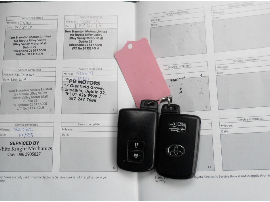 2018 Toyota Auris - image 15