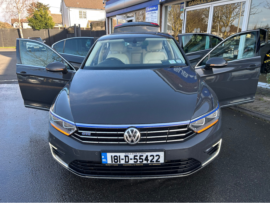2018 Volkswagen Passat - image 25