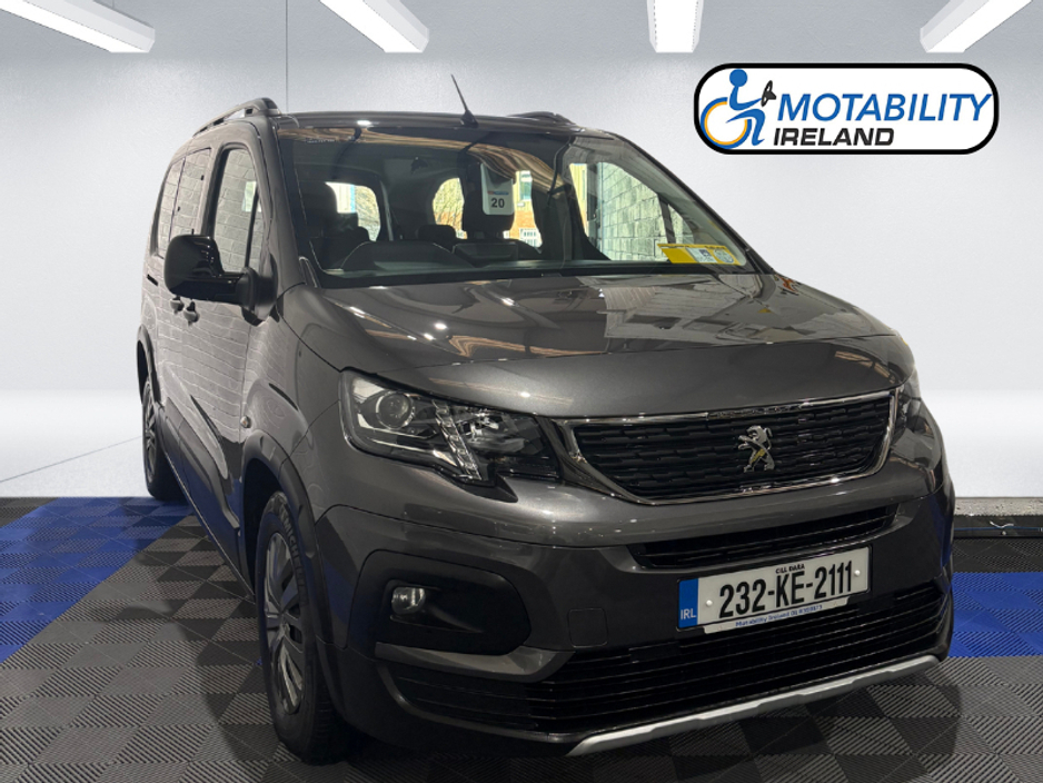 2023 Peugeot Rifter Wheelchair Accessible €42,995