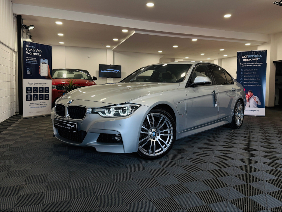 2018 BMW 3 Series - image 4