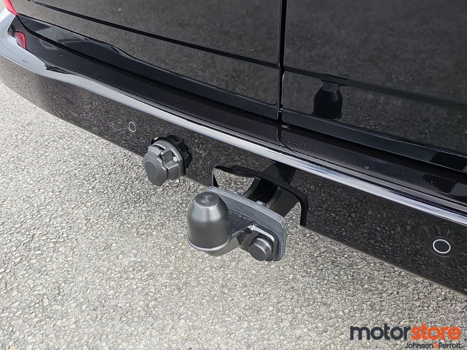 2026 Ford Transit Custom - image 25