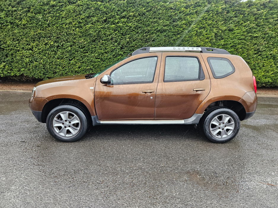 2015 Dacia Duster SIGNATURE 1.5 DCI 110 4X €5,450