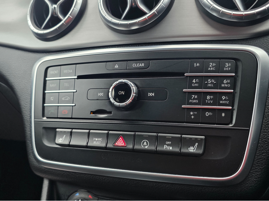 2016 Mercedes-Benz CLA Class 180 AMG LINE SAT NAV PACK LEATHER HEATED ELECTIC SEATS , CARPLAY - PRIVACY GLASS - REV CAMERA - ALLOYS - €19,750