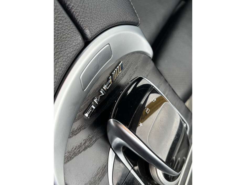 2016 Mercedes-Benz C Class - image 7