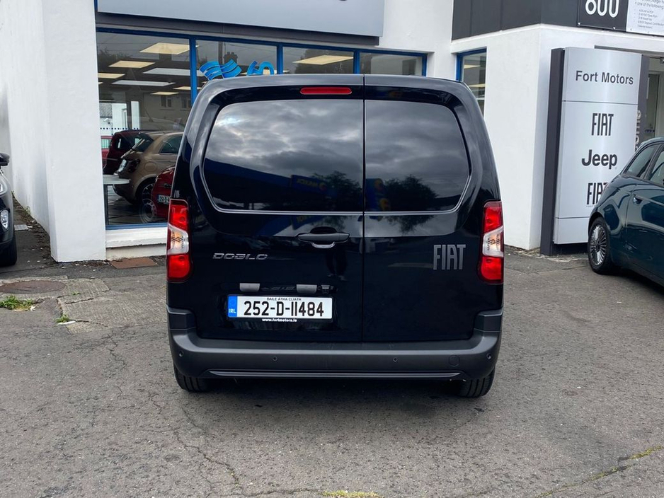 2025 Fiat Doblo SWB 1.5TD (100HP) 650KG Payload , 3 Front Seats €21,995
