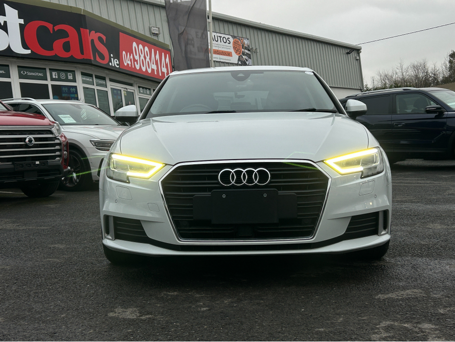 2019 Audi A3 (192 ) 1.4 FULL LEATHER SEATS VIRTUAL COCKPIT SMARTPHONE INTERFACE- SATNAV - VIRTUAL COCKPIT - NAVIGATION REVERSING CAMERA -BLIND SPOT - PARKING SENSORS- LEATHER €23,500