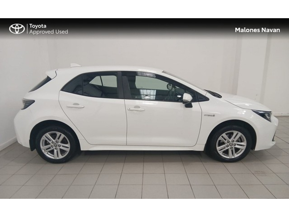 2022 Toyota Corolla COROLLA HYBRID LUNA H/B €25,950