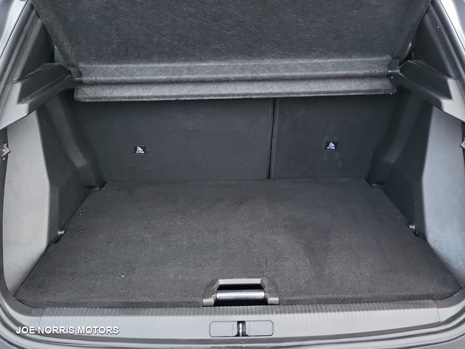 2022 Peugeot 2008 ALLURE 1.5 BLUE HDI 110 €22,995