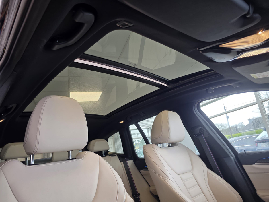 2023 BMW X3 - image 15