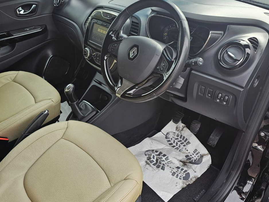 2016 Renault Captur - image 24