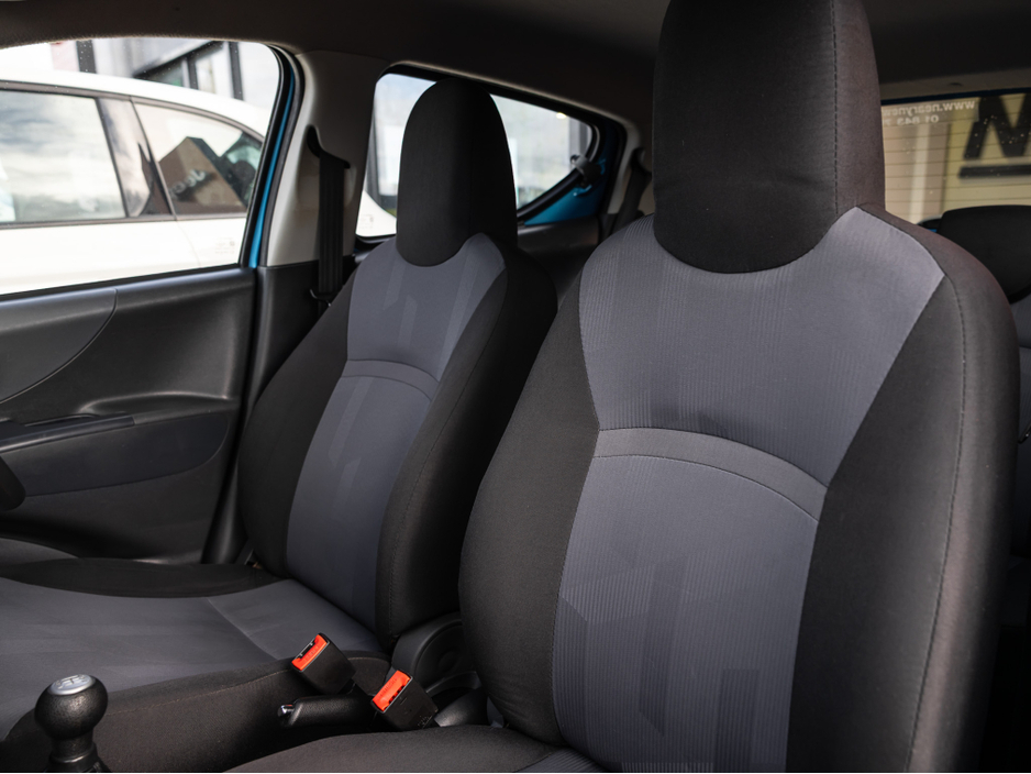 2014 Suzuki Alto - image 18