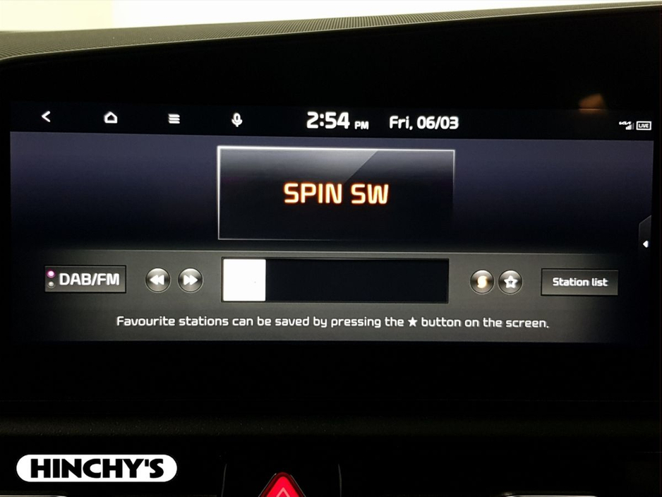 2023 Kia Niro - image 14