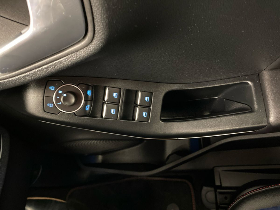 2023 Ford Puma - image 16