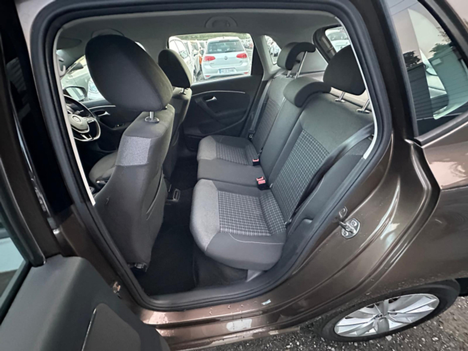 2014 Volkswagen Polo - image 15