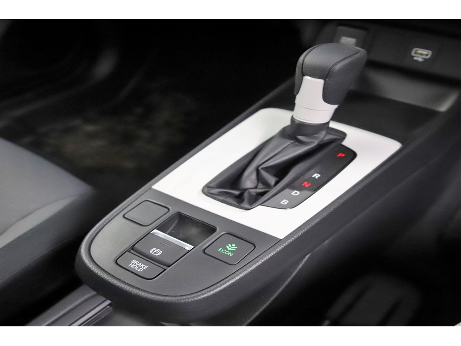 2021 Honda Fit 1.5 HEV E-CVT *9"ANDROID CAR PLAYER*PARK SENSORS*