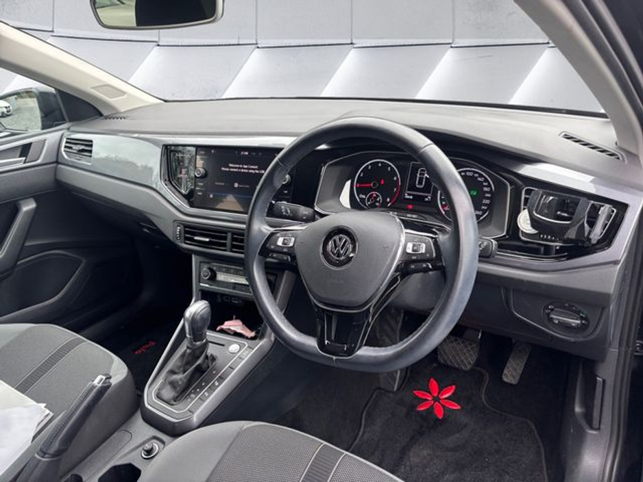 2018 Volkswagen Polo - image 10