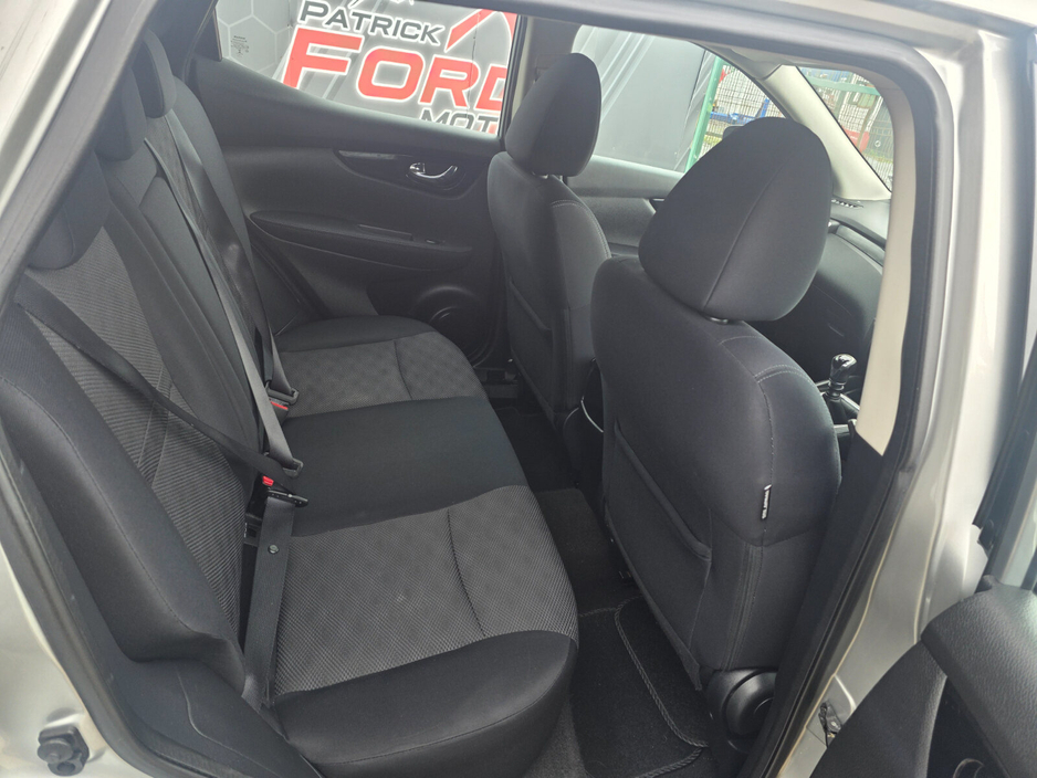 2016 Nissan Qashqai - image 7