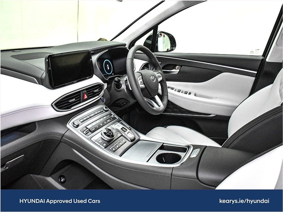 2024 Hyundai Santa Fe 1.6 PHEV 4WD Executive €48,990