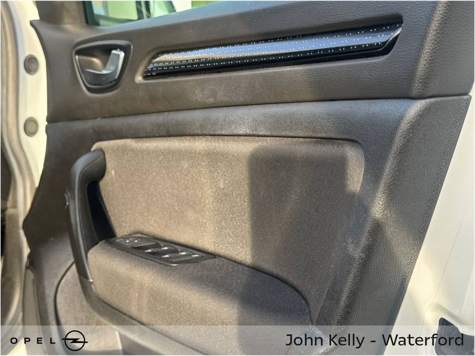 2021 Renault Megane 1.5 Blue dCi 115 Play GC €16,895