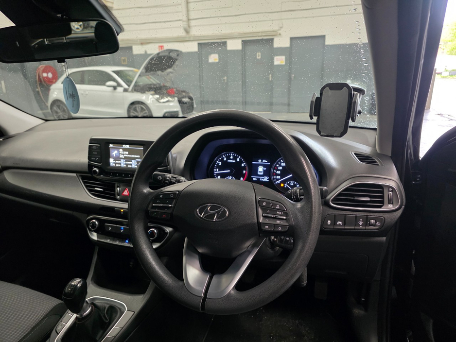 2018 Hyundai i30 - image 10