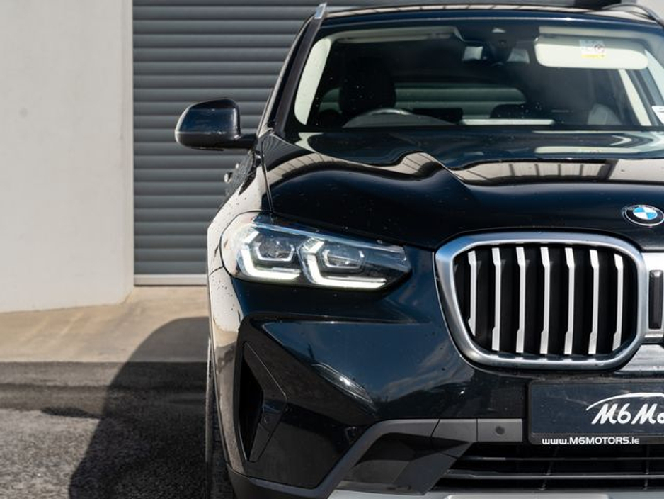 2023 BMW X3 - image 3