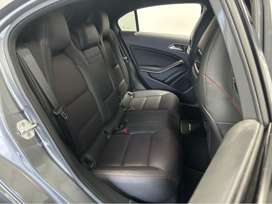 2014 Mercedes-Benz A Class - image 11